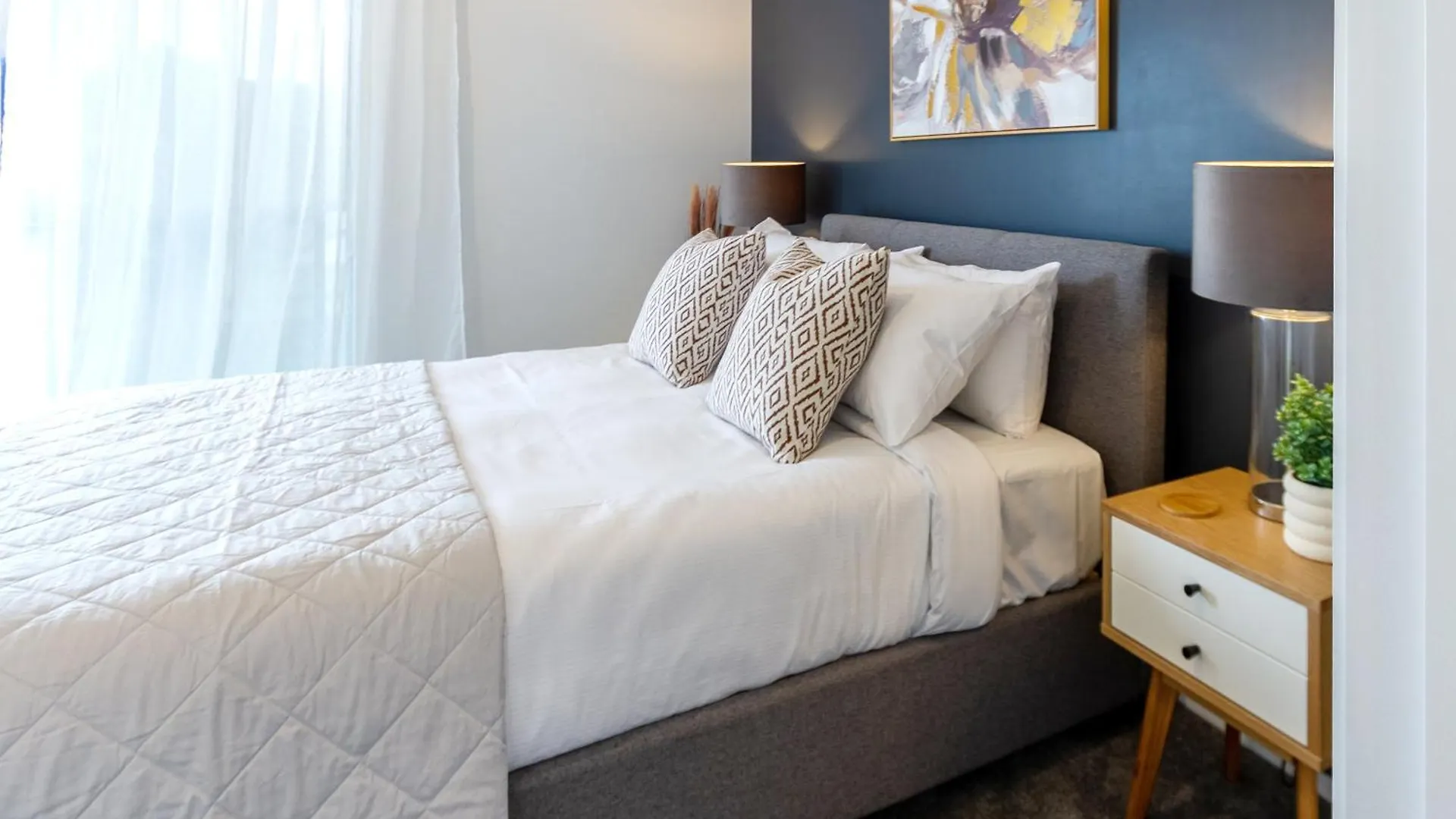 Apartment Cbd Luxury Homes Near Cafes Hagley Park River Christchurch
