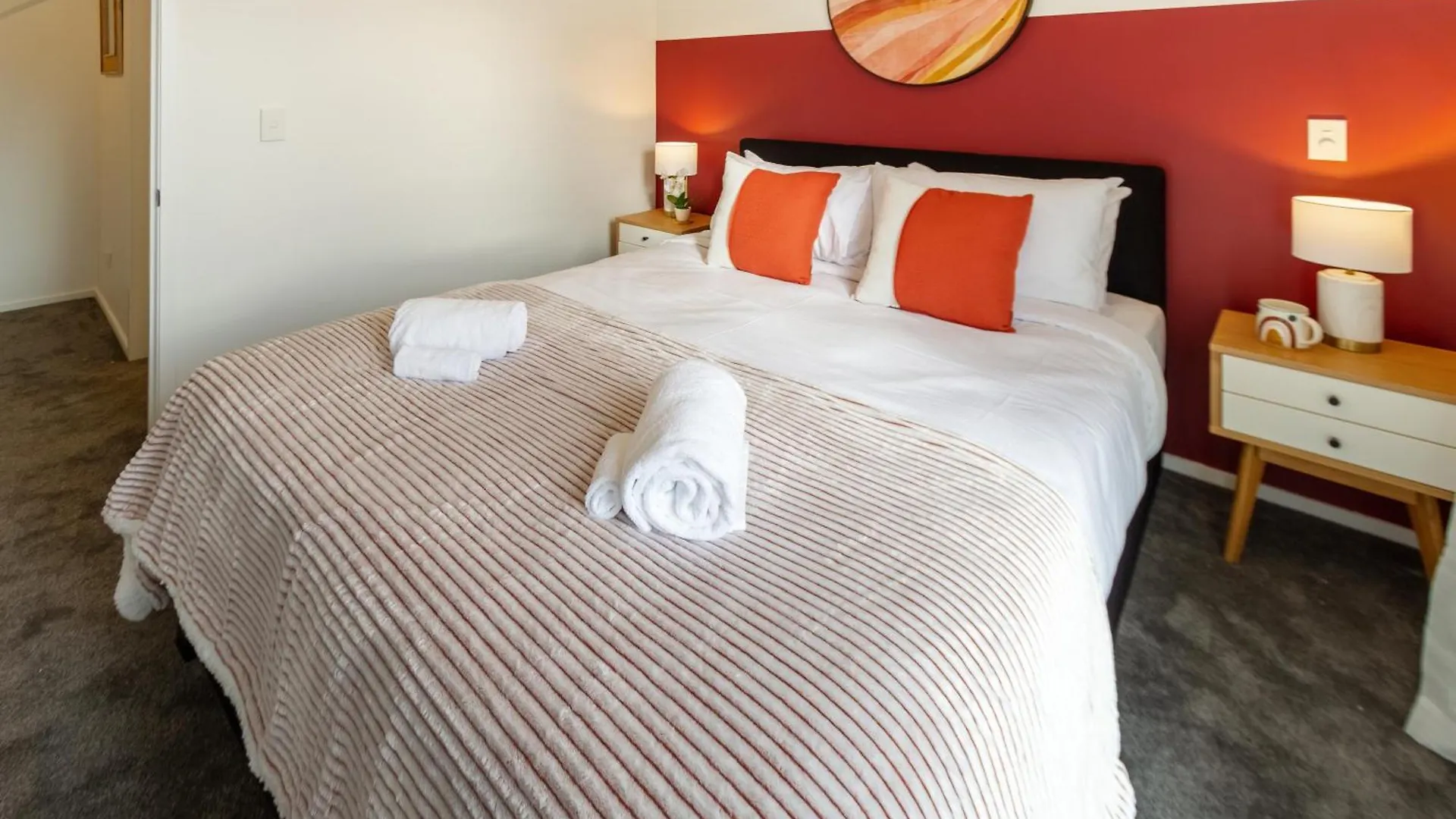 Cbd Luxury Homes Near Cafes Hagley Park River Christchurch 0*,