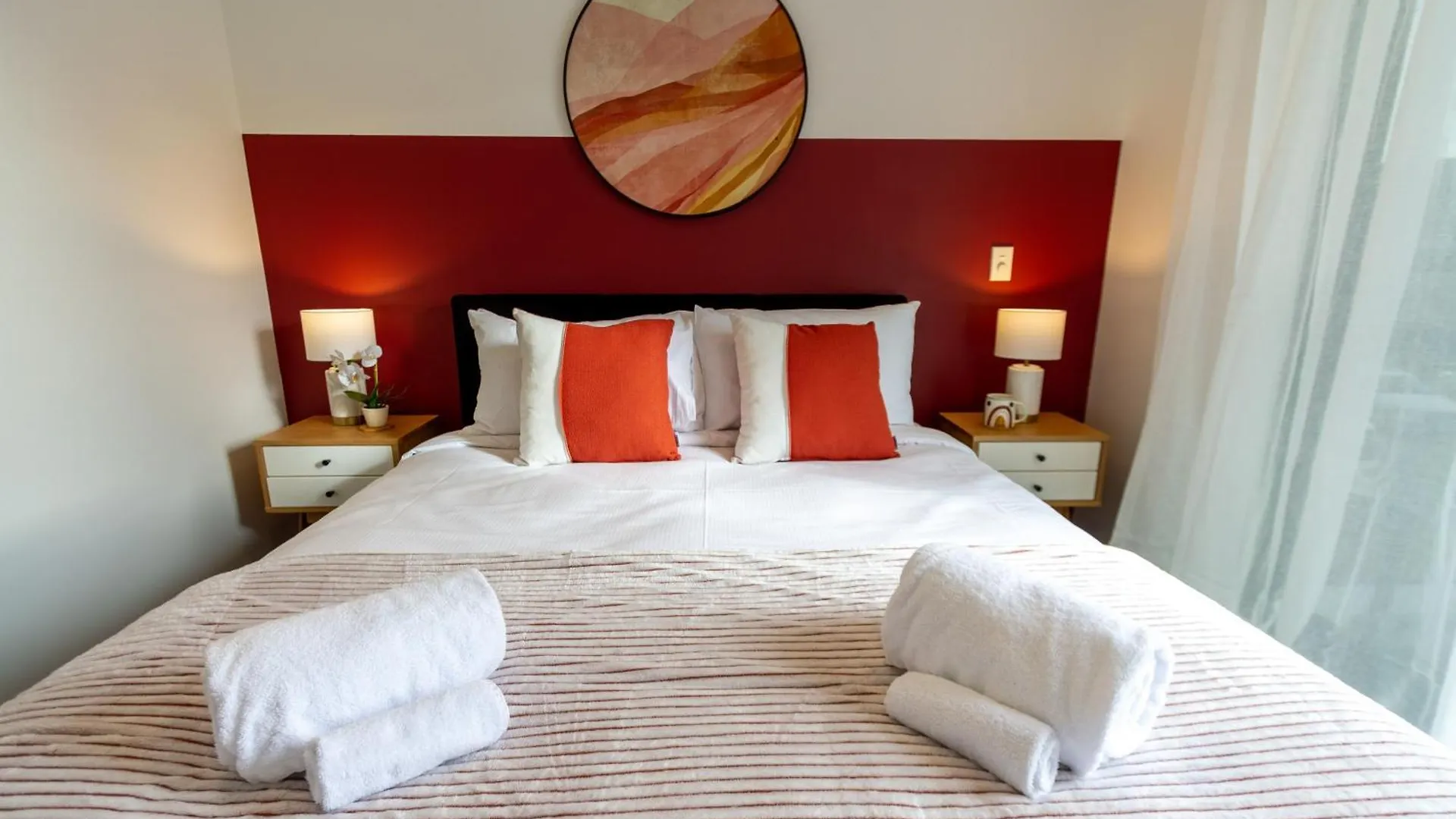 Cbd Luxury Homes Near Cafes Hagley Park River Christchurch 0*,  New Zealand